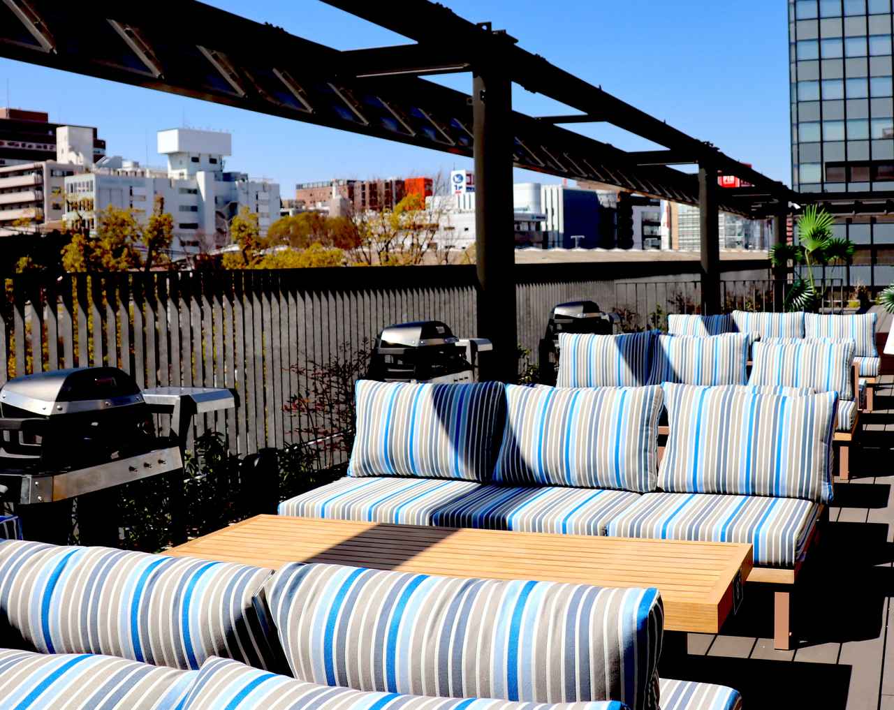 画像1: 3Fはモニター観戦できるBBQスペースに！　入場フリーの屋外スペースも