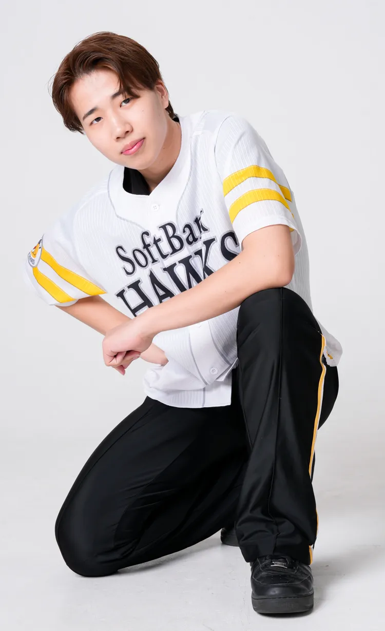 「アクロバットパフォーマー」TAISHIさん  © SoftBank HAWKS