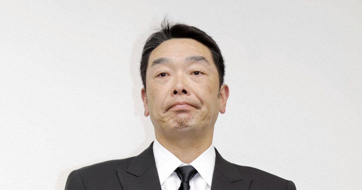 Baseball: Abe resigns as Giants manager after arrest over alleged assault Baseball: Abe resigns as Giants manager after arrest over alleged assault