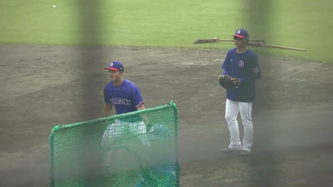 【ファースト コンバート?】中日ドラゴンズ 石橋康太選手が一塁のポジションで打撃練習の打球・ノックを受ける 2026/4/22