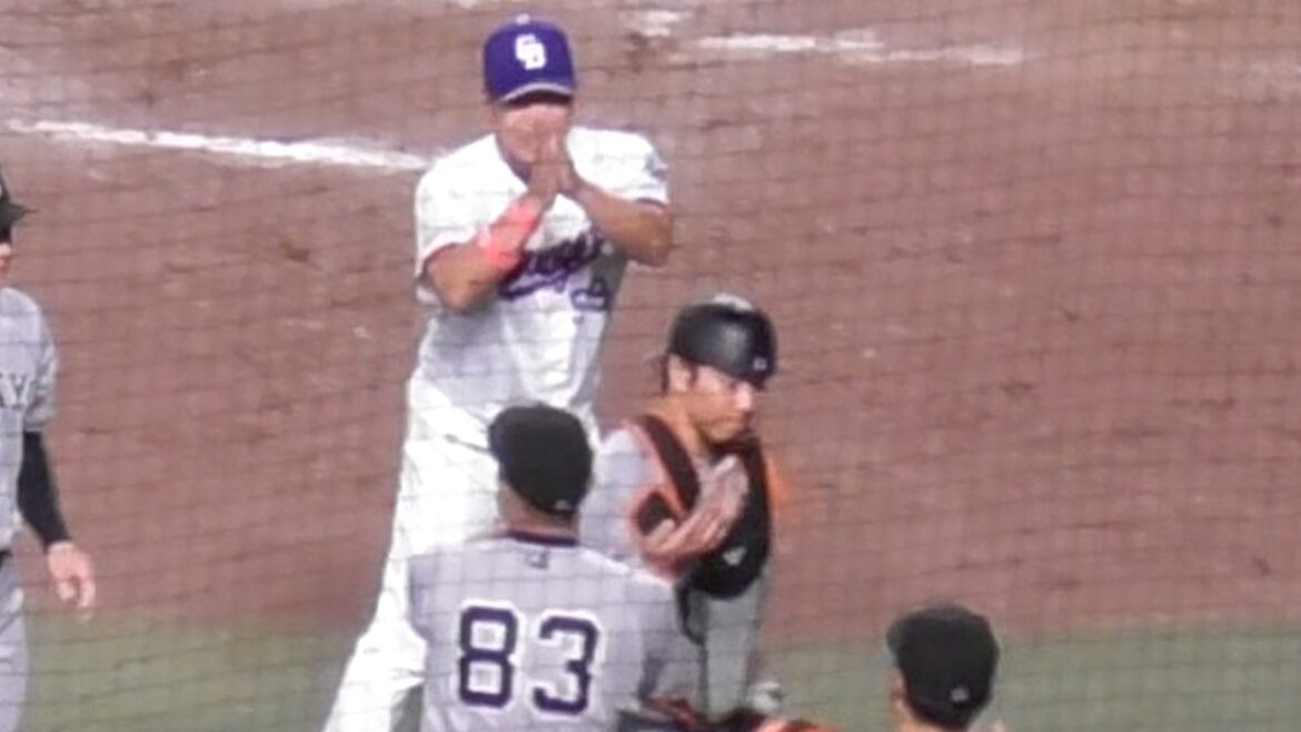 試合終了直後  井上監督が 阿部監督 大城卓三に直接謝罪する  木下も整列挨拶の中から大城に声をかけて謝罪  木下のバットが大城の頭部に直撃 中日ドラゴンズVS読売ジャイアンツ　2026/05/10