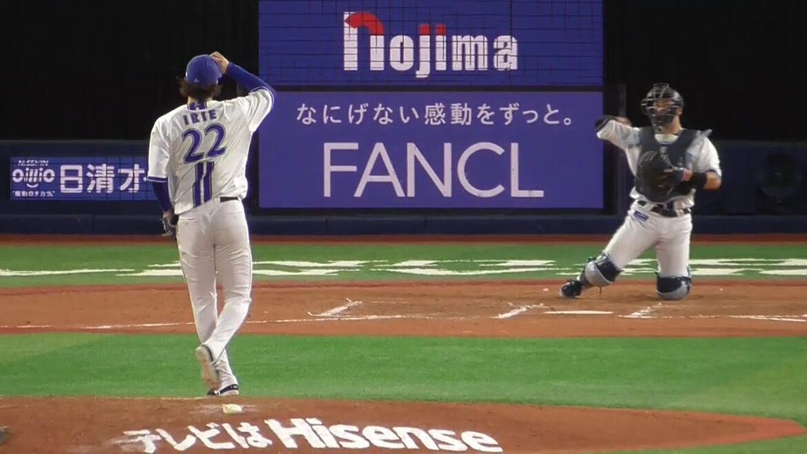 2025年8月26日 阪神戦・入江 大生 投手の準備投球（ボールデッド中）