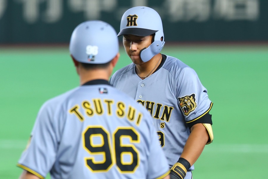 立石正広は「ほんまにルーキーか?」 巨人戦で止まらぬ躍動…衝撃連発に「まじでやべぇ」 | Full-Count 先制打を放った阪神・立石正広【写真:加治屋友輝】