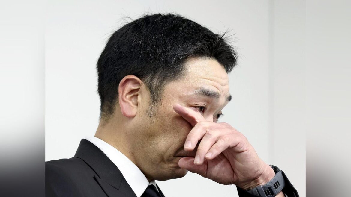 阿部・巨人監督が辞任、長女への暴行容疑…「伝統ある巨人軍の監督の名を汚してしまった」涙ながらに謝罪 – 読売新聞 阿部・巨人監督が辞任、長女への暴行容疑…「伝統ある巨人軍の監督の名を汚してしまった」涙ながらに謝罪 - 読売新聞