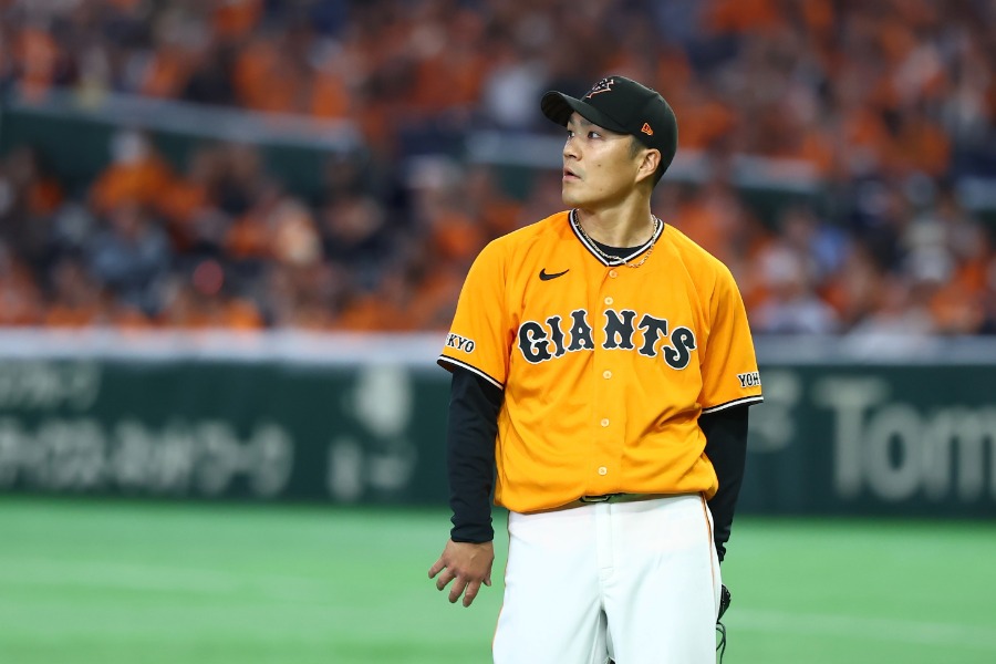 巨人則本、4回7失点KO…1イニング3被弾に呆然 3本目はファウル判定が覆り本塁打に | Full-Count ソフトバンク戦に先発した巨人・則本昂大【写真:加治屋友輝】