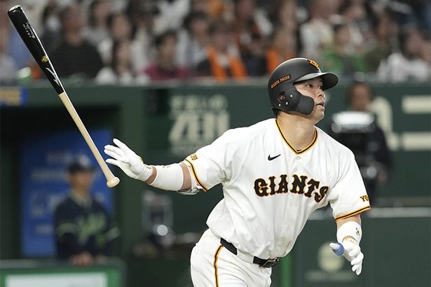 大城（巨人）先制決勝3ラン、連敗止める　巨人―ヤクルト＜プロ野球＞
