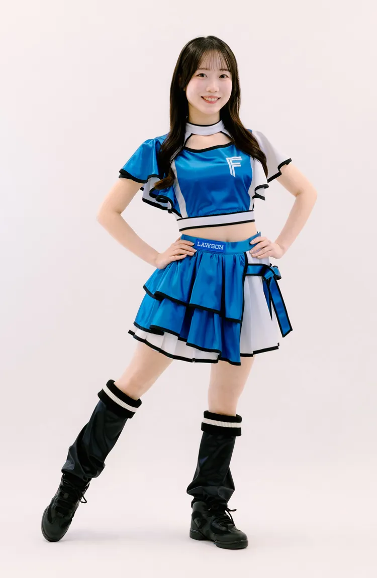南部彩華さん  © H.N.F.