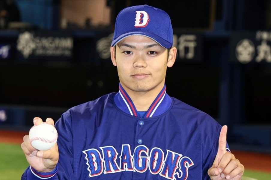 中日・根尾昂26歳の“意外な素顔”「（根尾は）ずっと歌ってた」名古屋で焼肉も…勝野昌慶・梅津晃大らドラフト同期組が明かす“近くで見た”根尾論＜Number Web＞ photograph by Sankei Shimbun