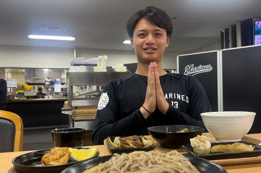 「血液検査で必要な栄養素を分析」「個々の味の好みに対応」進化するプロ野球・選手食堂のリアル…人気のロッテ“かもめし”は「朝昼晩食べる選手も」＜Number Web＞ photograph by Chiba Lotte Marines