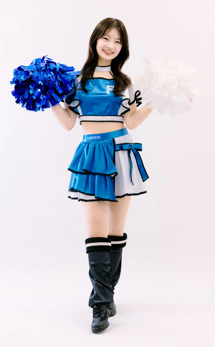 齋藤りこさん  © H.N.F.