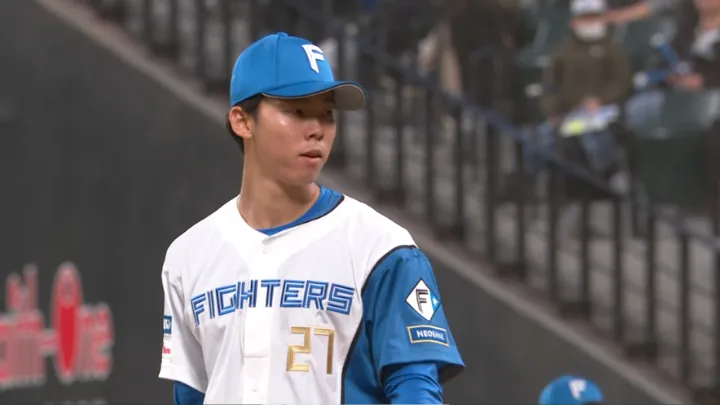 Rookie performance leads Hokkaido Nippon-Ham win; Jay Ohkawa pitches a scoreless first inning and Hiroki Tsuneya delivers the go-ahead hit | Pacific League Hokkaido Nippon-Ham Fighters pitcher Jay Ohkawa © Pacific League TV