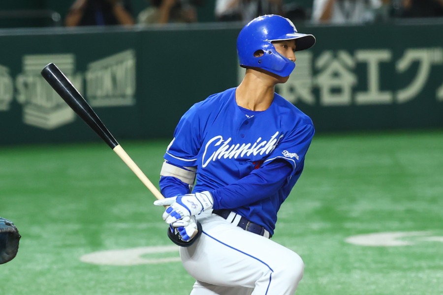 中日19歳の豪快弾に映った”7文字”にファン注目 熱烈愛が生んだ景色に「山口一郎さんも絶頂」 | Full-Count 中日・森駿太【写真:加治屋友輝】